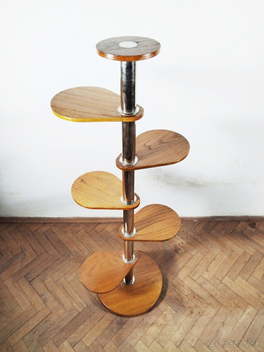 stojan na kvety funkcionalizmus - 2