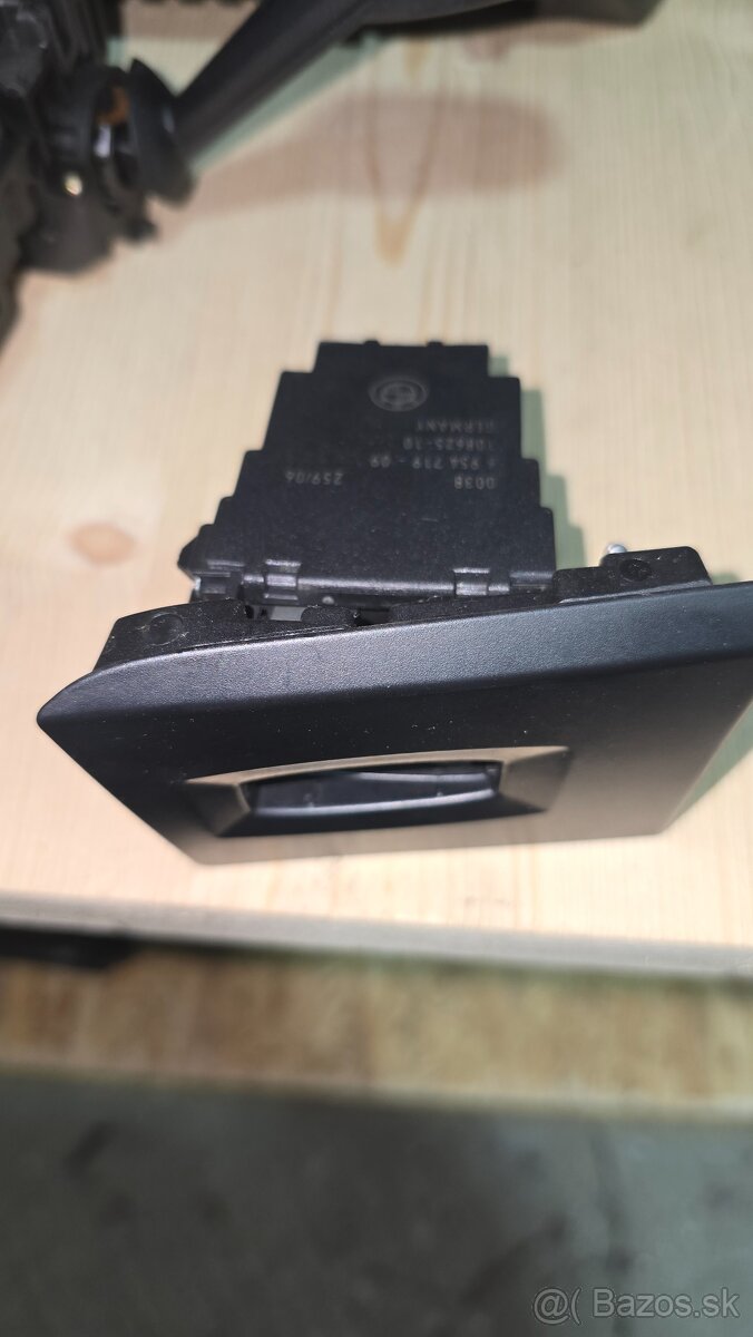 Budíky čítačka kľúča vypinac svetiel - 2