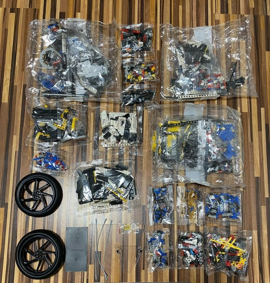 lego technic motorky Yamaha BMW Ducati - 2