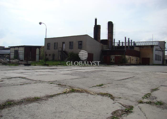 Výrobno skladový areál s pozemkom 8000 m2 v Kežmarku - 2