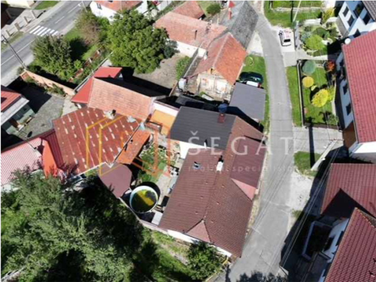 Prodej dvou RD v Komni okr Uh Hradiště Zlínský kraj - 2