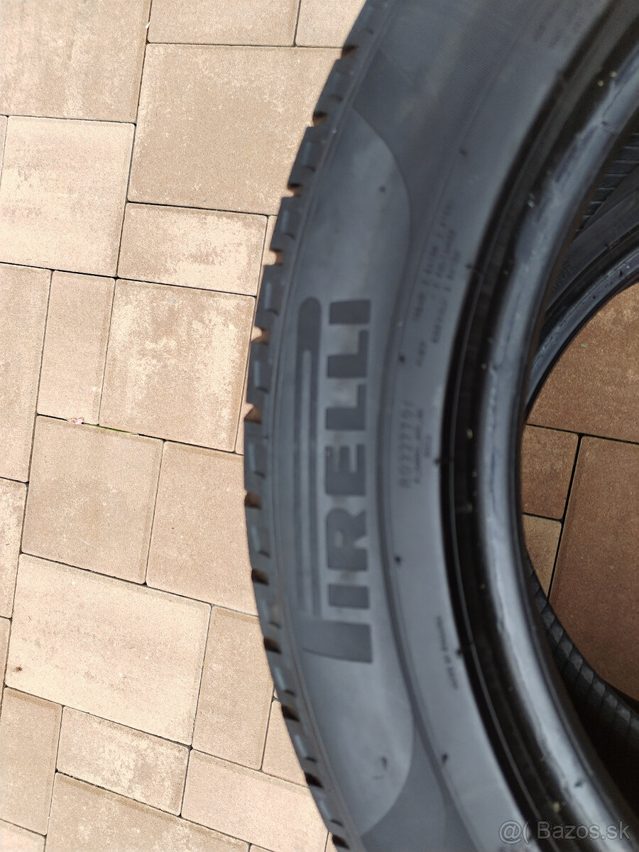 235/55 r19 101H zimné Pirelli Scorpion Winter - 2