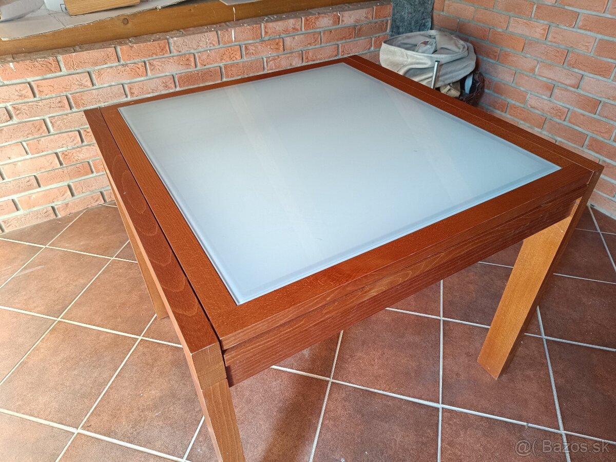 Jedálenský stôl - 2