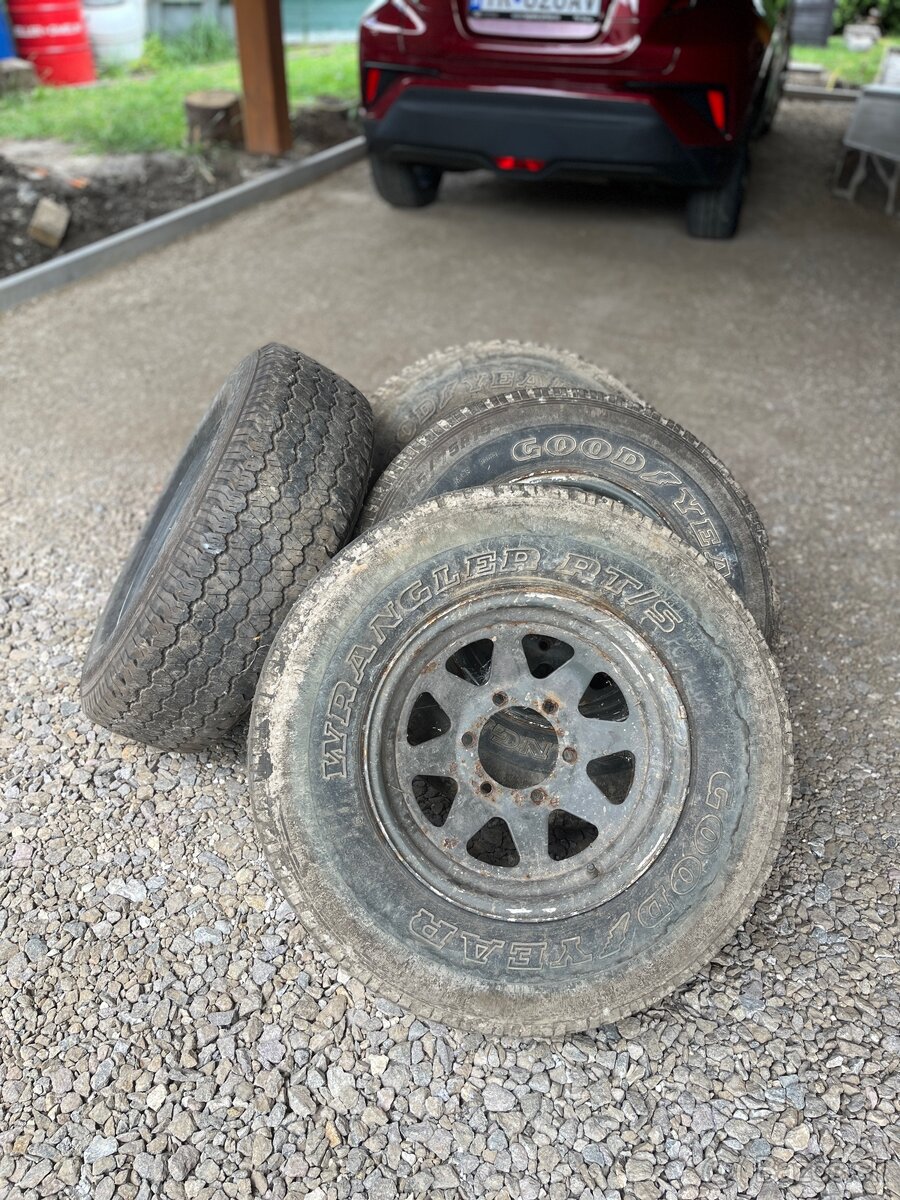 Mangels 6x139,7 R15 - 2