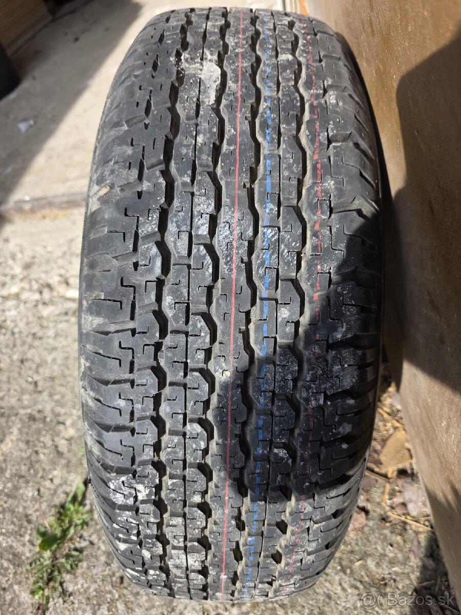 Bridgestone 265/70 R16 - 2