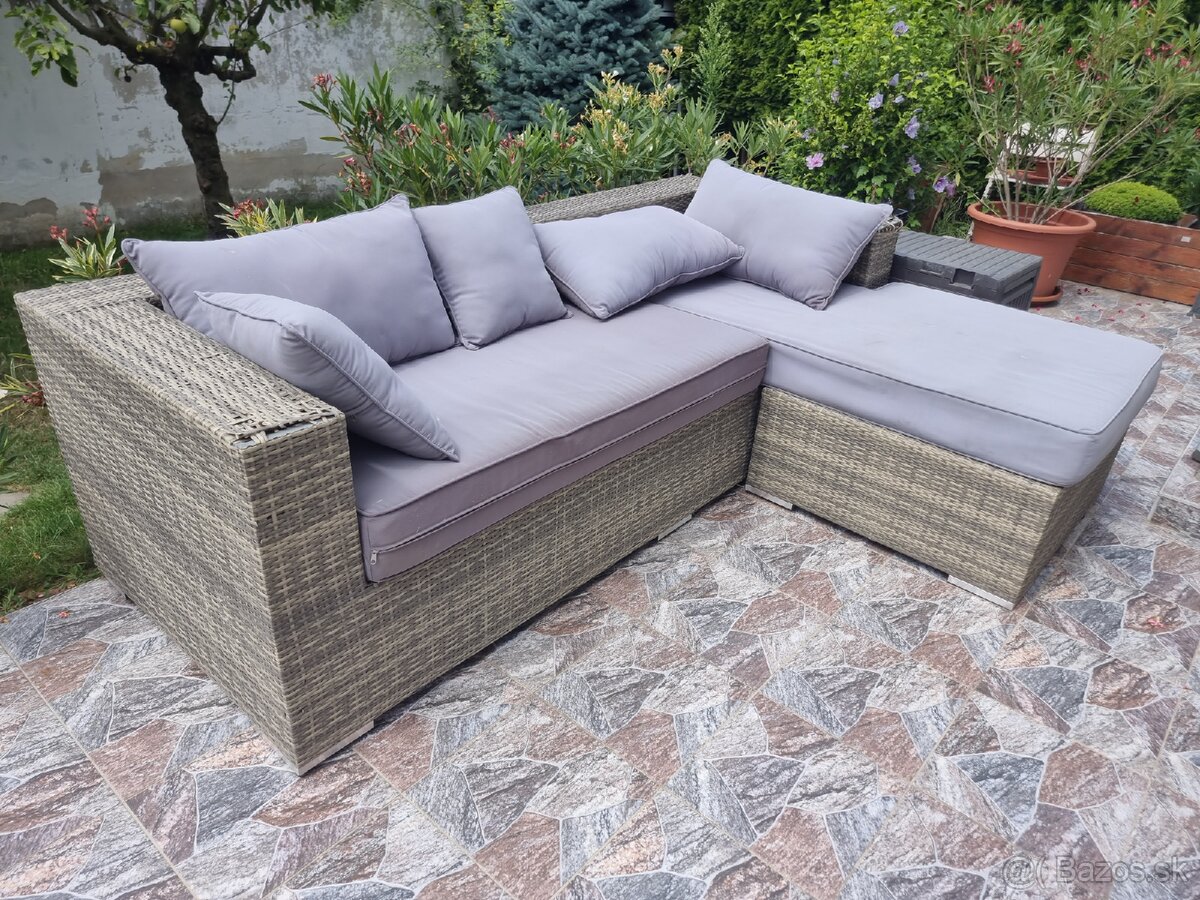 Záhradné sedenie - 2