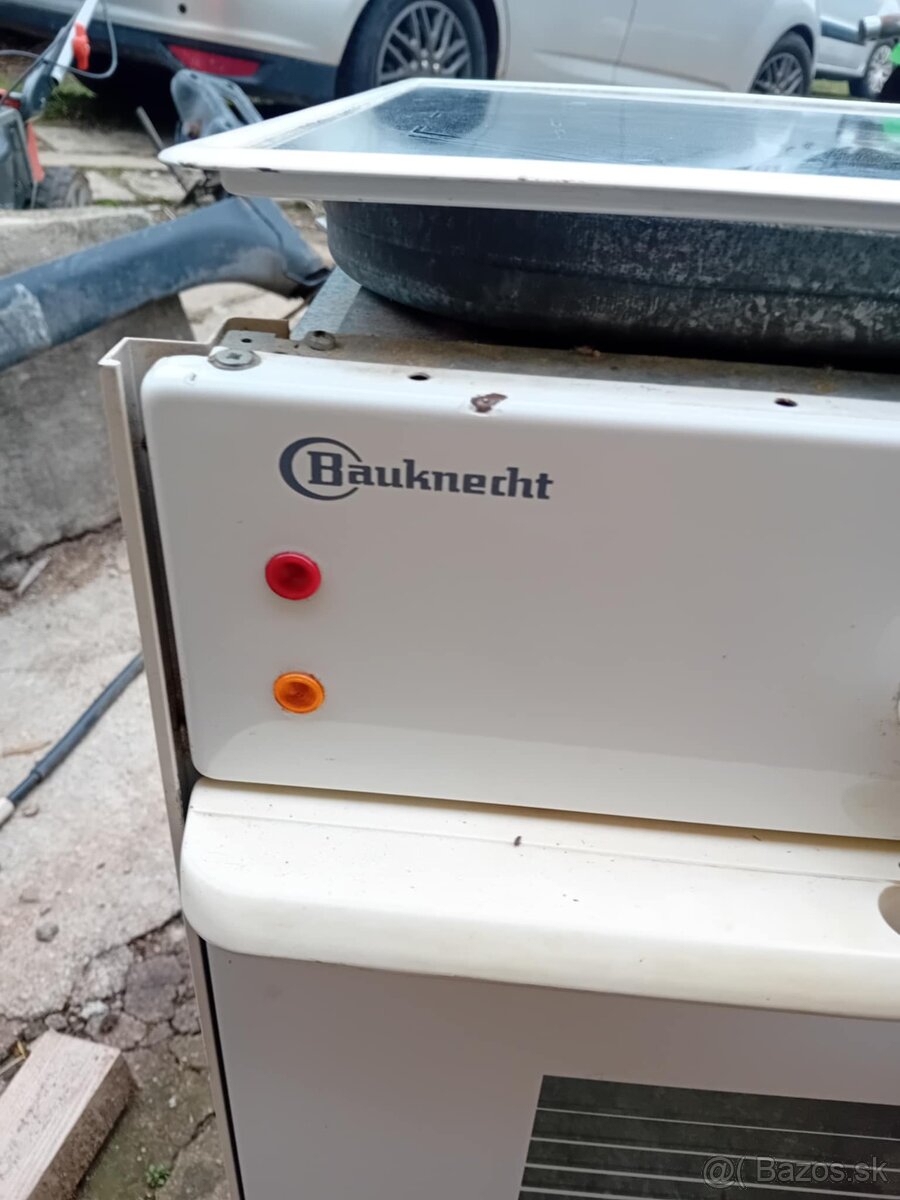 Sporák + digestor - 2