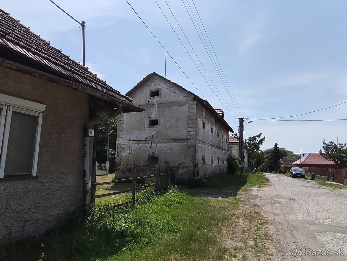 Chalupa vo vidieckom prostredí - 2