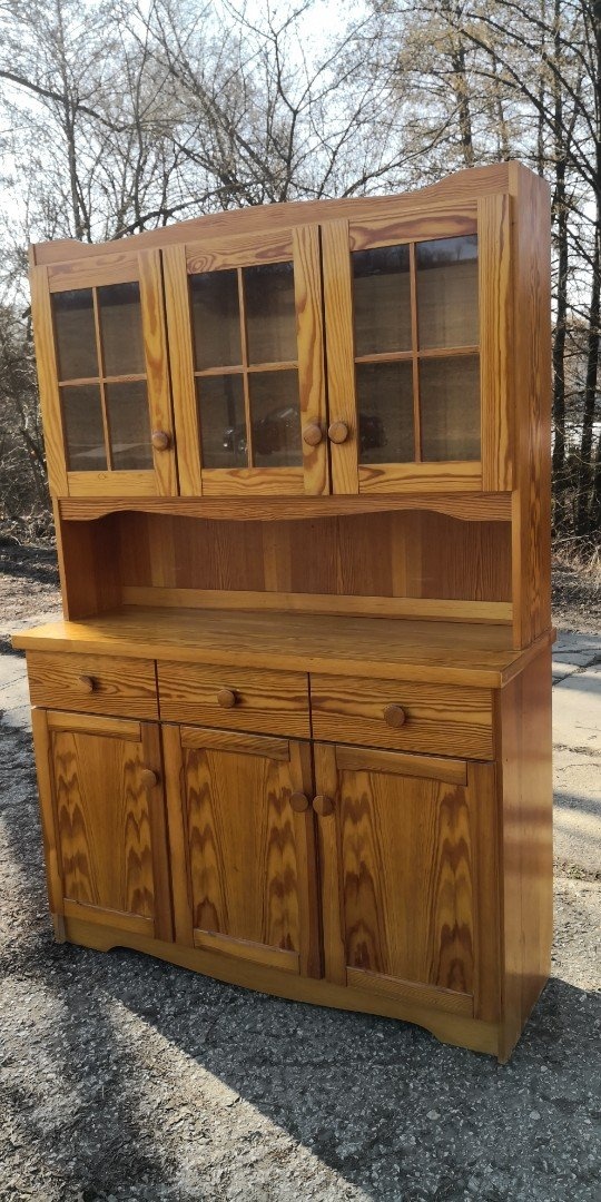 Rustikálny masivný príborník - 2