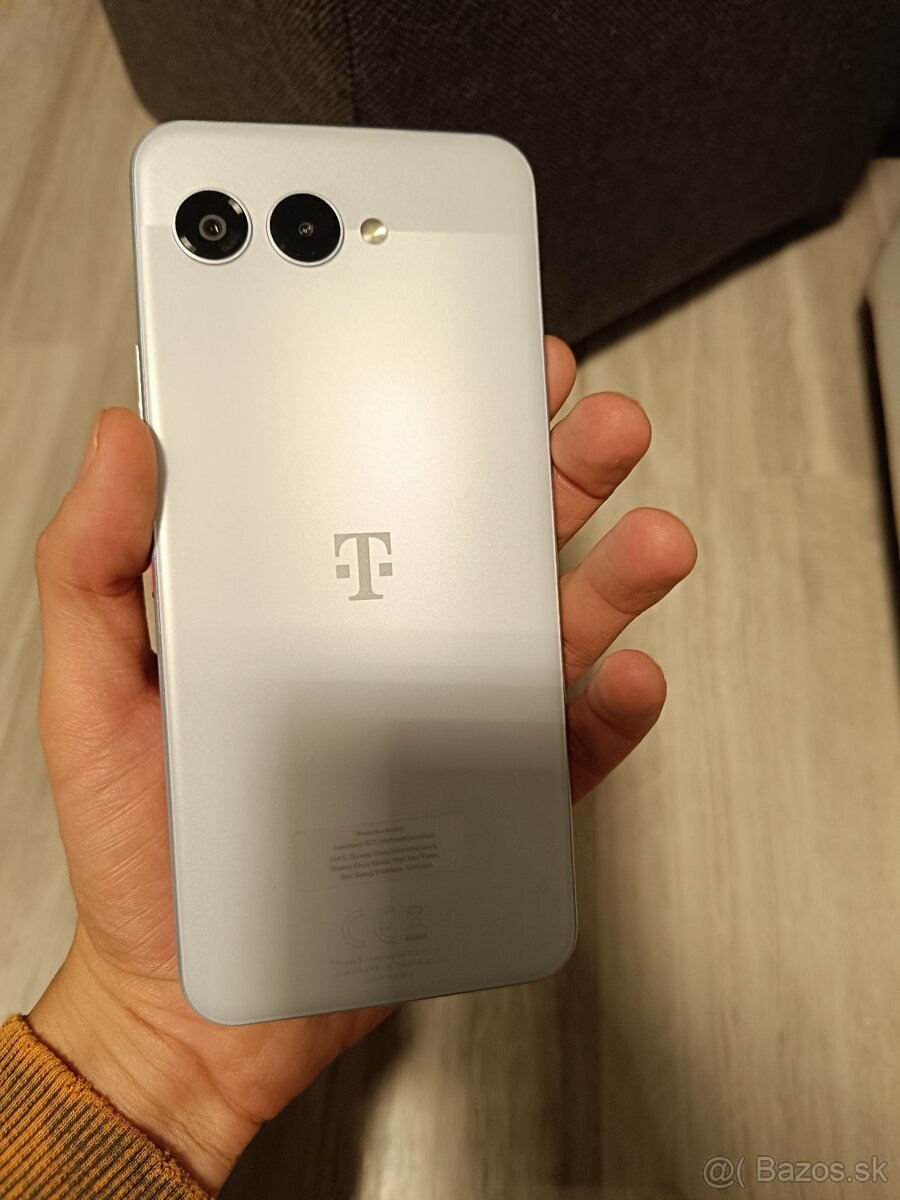 Predám T Phone 3 - 2