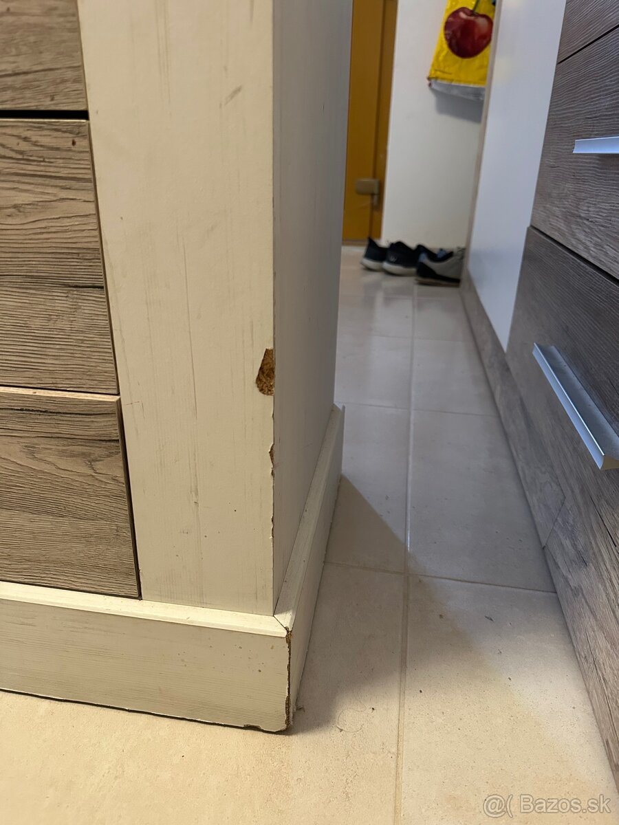 Predám komodu - 2