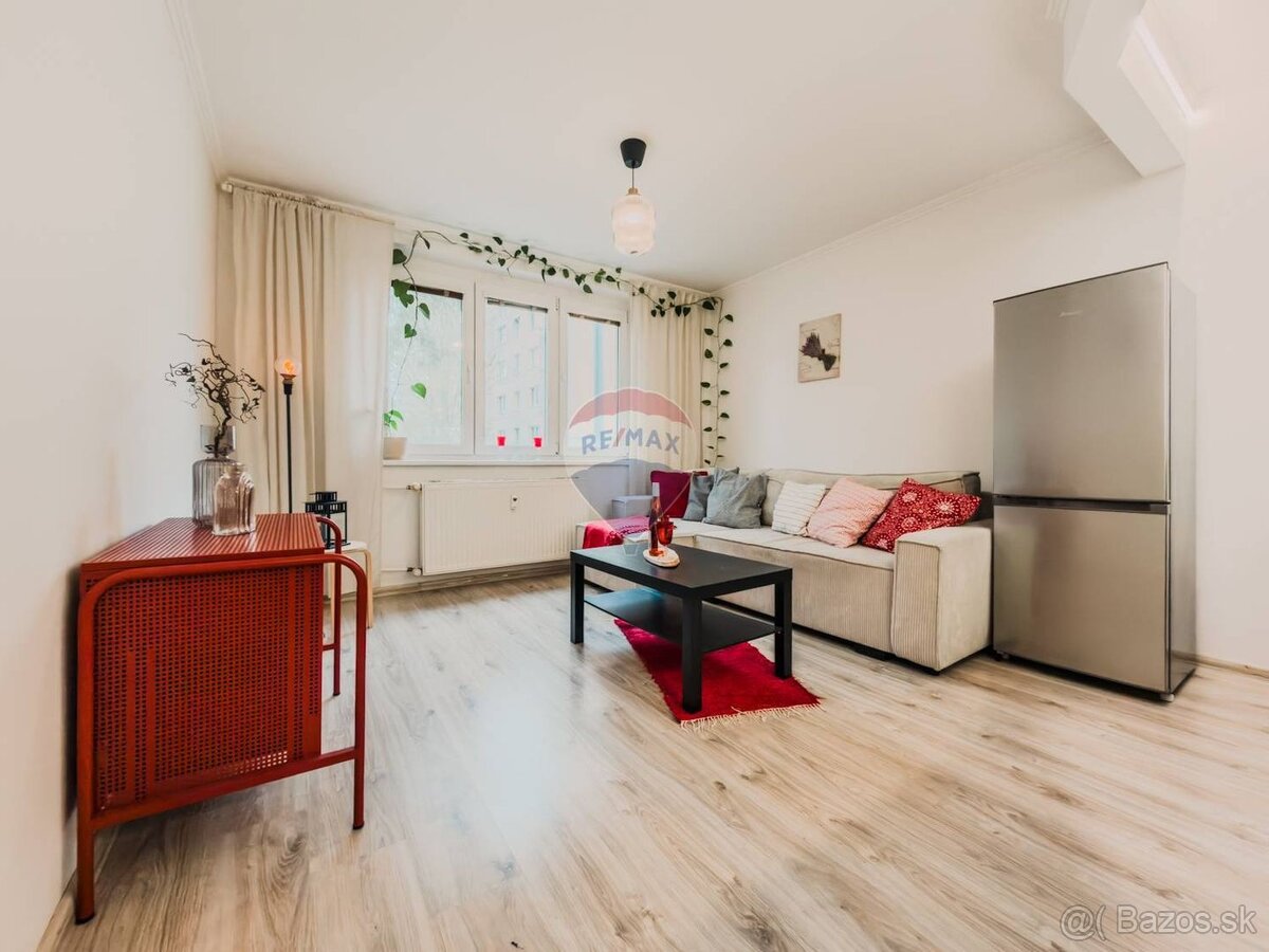 Zrekonštruovaný 1izbový byt na skok od centra na predaj - 2