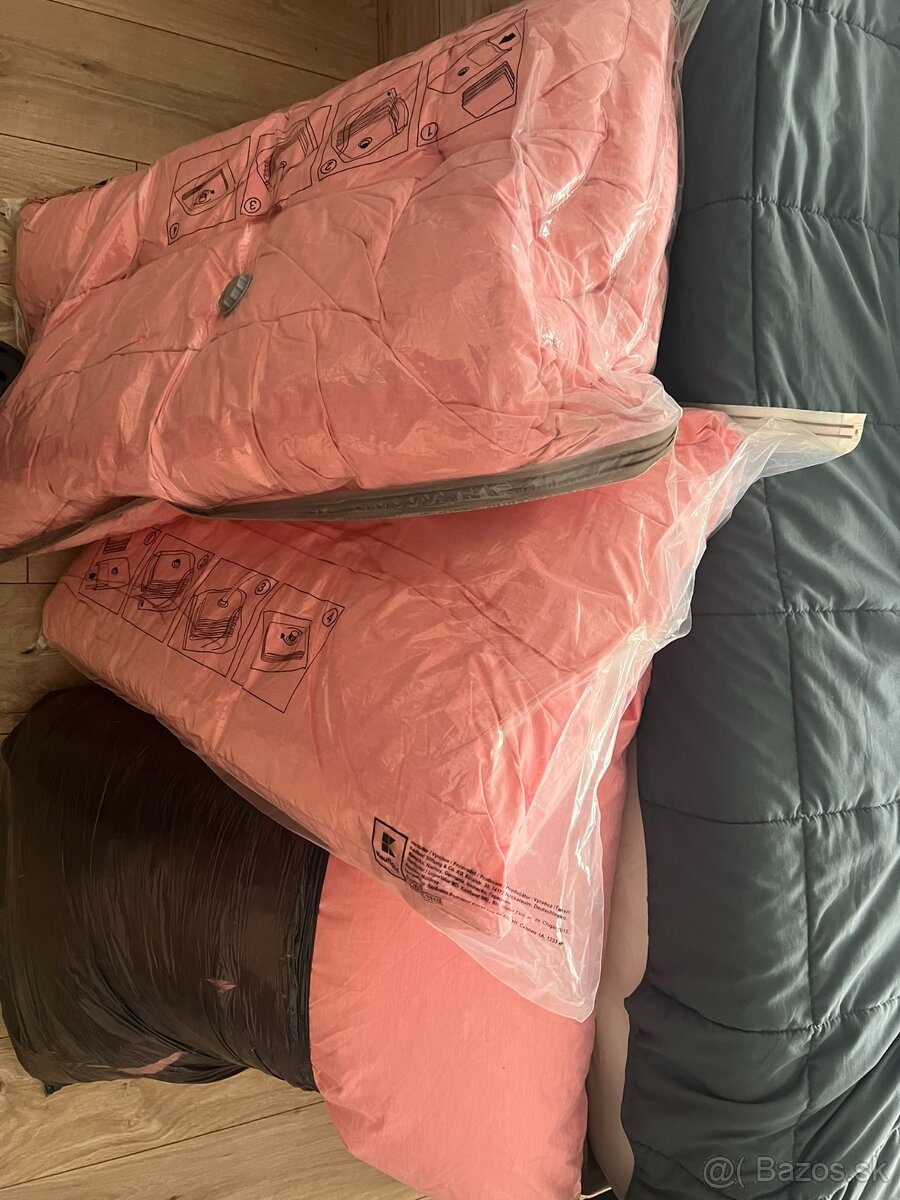 pérové vankúše 2 kusy a paplon 1 kus / všetko spolu 15€ - 2