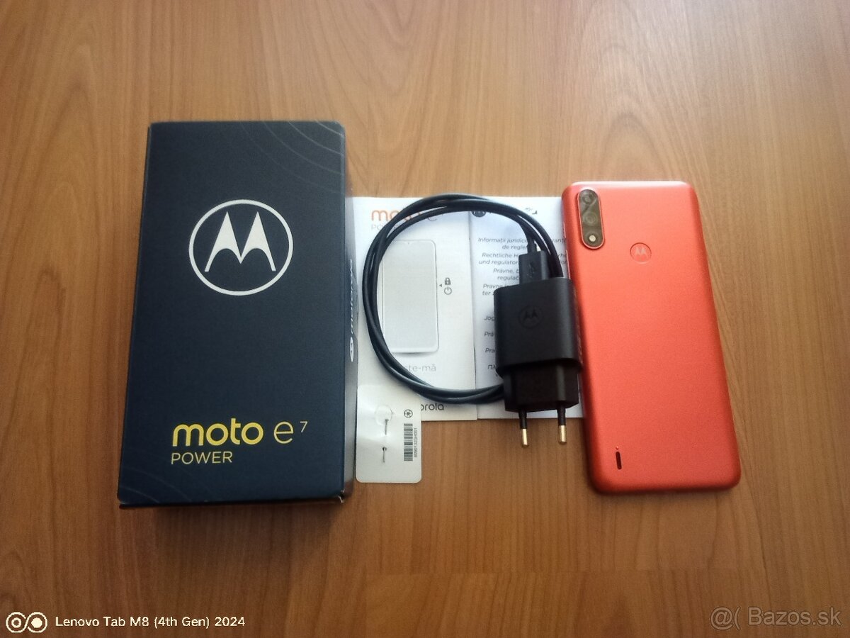 Motorola moto e7 POWER červená - 2