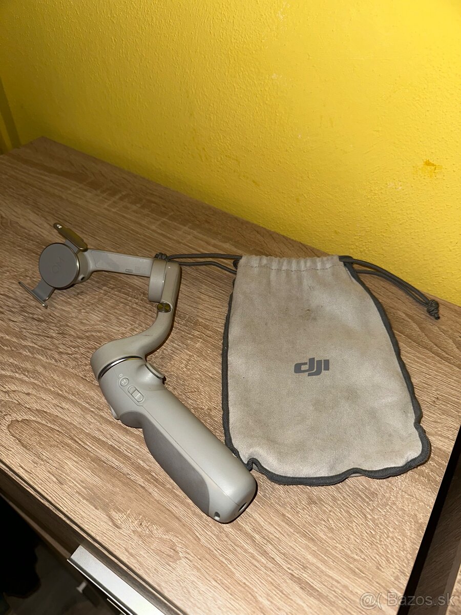 Stabilizátor DJI OM 5 athens gray - 2