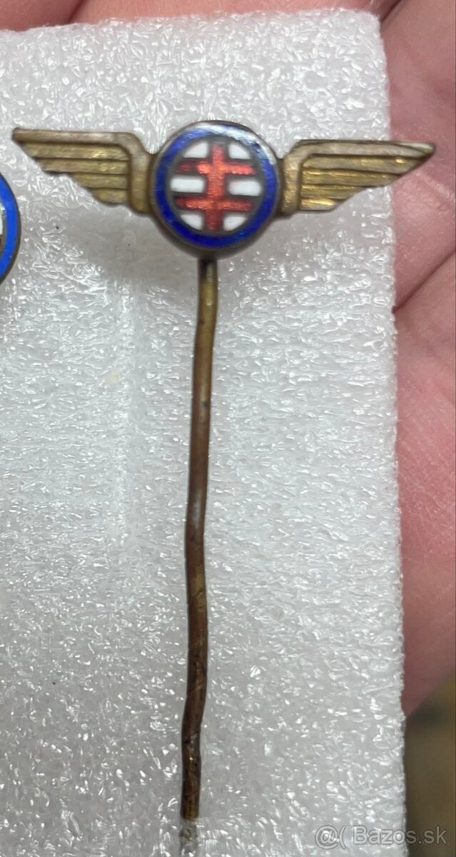 KÚPIM TAKÉTO ODZNAKY - 2