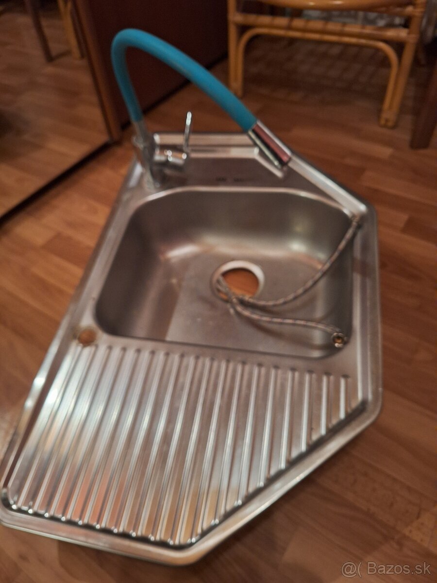 Predám rohový dres. - 2