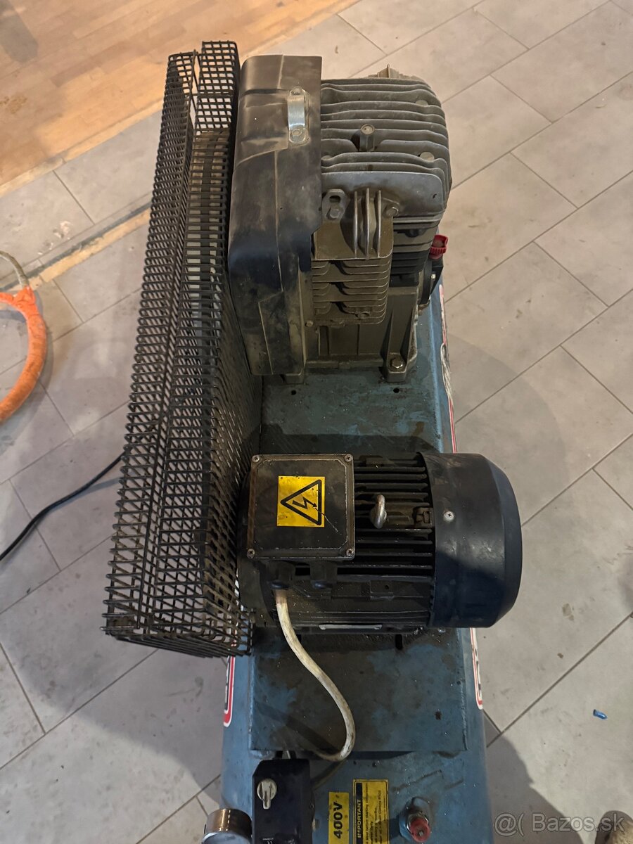 Predám piestový kompresor Fini 4kw - 2