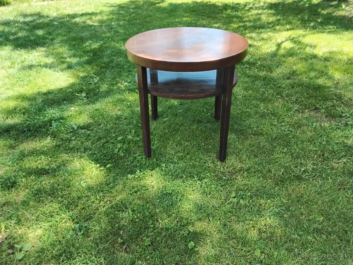 Staré stoličky, okrúhle stôl... - 2