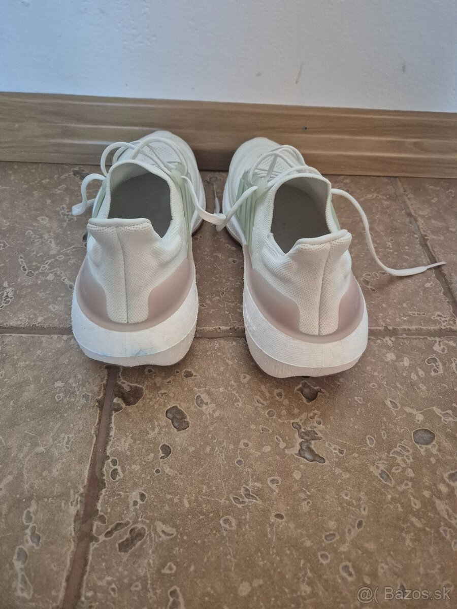 Adidas Ultraboost - 2