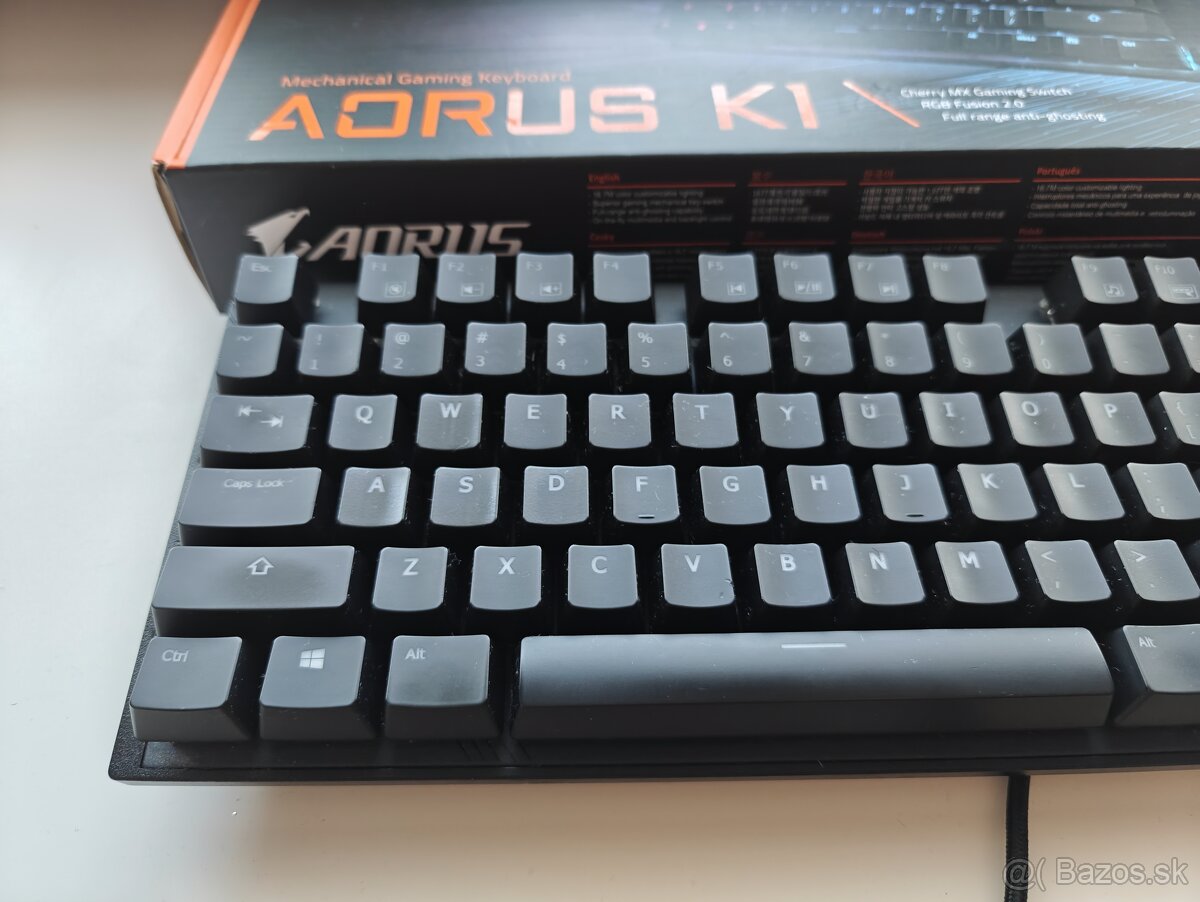 Gigabyte Aorus K1 - 2