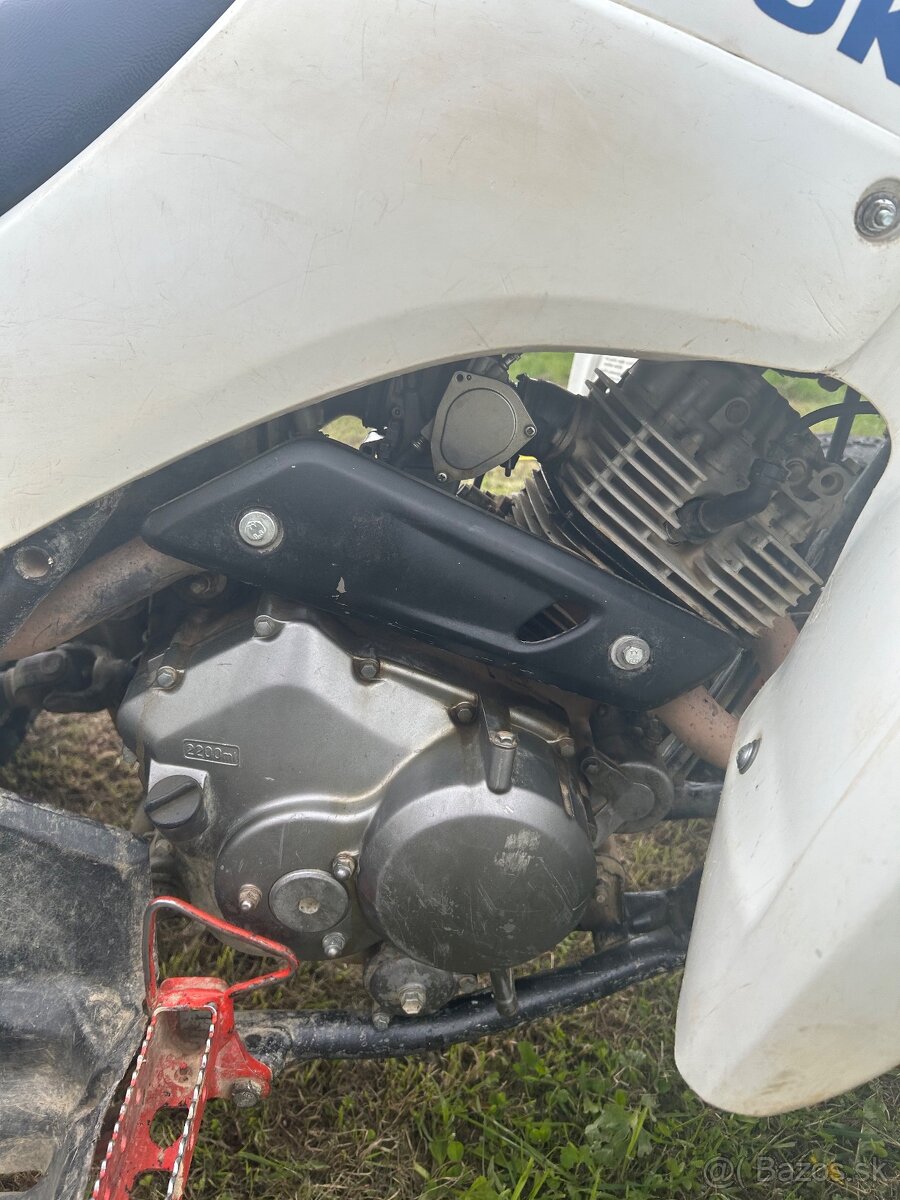 Suzuki ltz 250