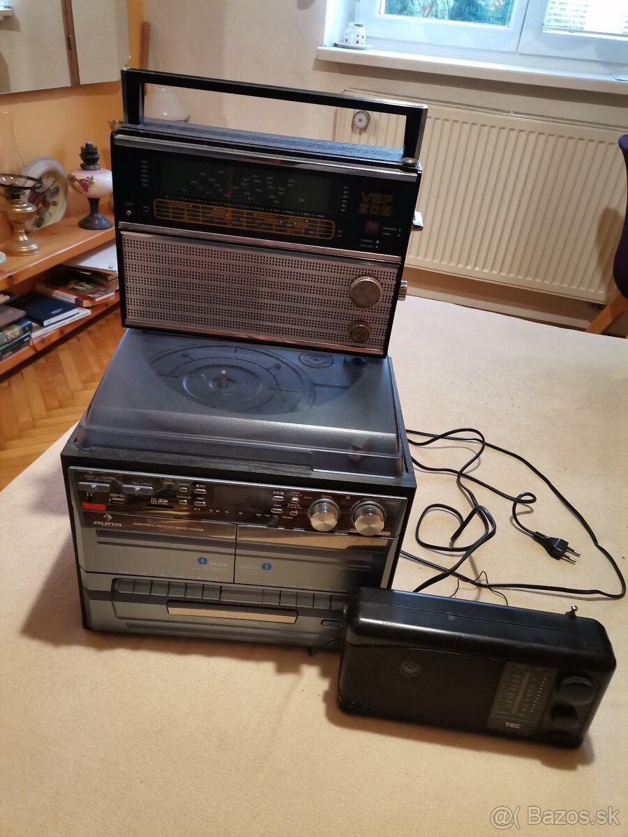 Retro radia + retro kamera - 2