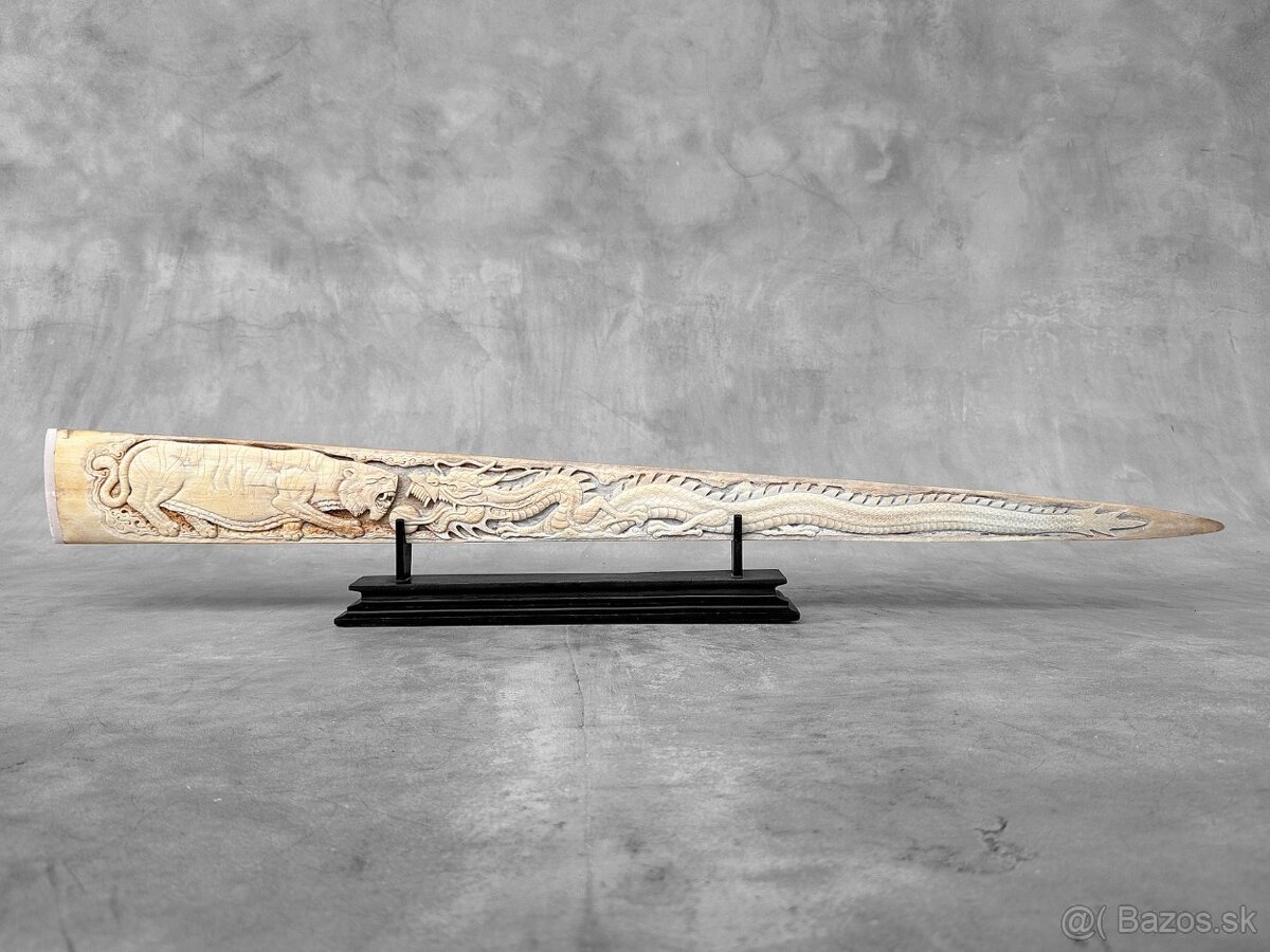 Ručne vyrezávaný Meč z mečúňa na stojane - Tiger a Drak 89cm - 2