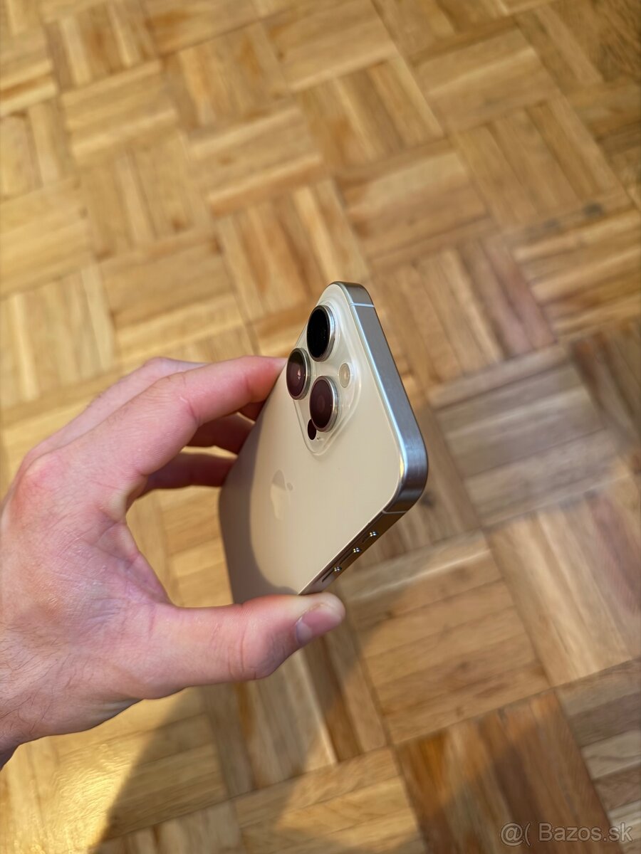 Iphone 15 Pro 256 GB - 2