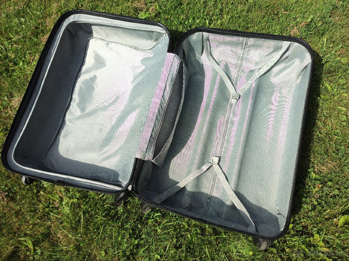 Kufor cestovný 70l - 2