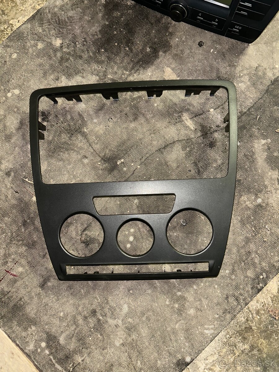 Autorádio škoda octavia 2 - 2