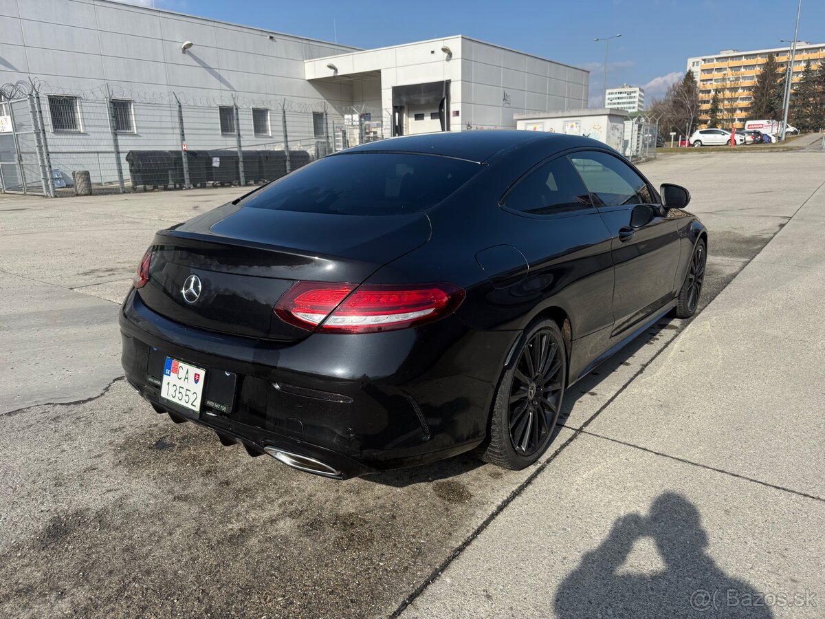 Mercedes-Benz C200 Coupe - 2