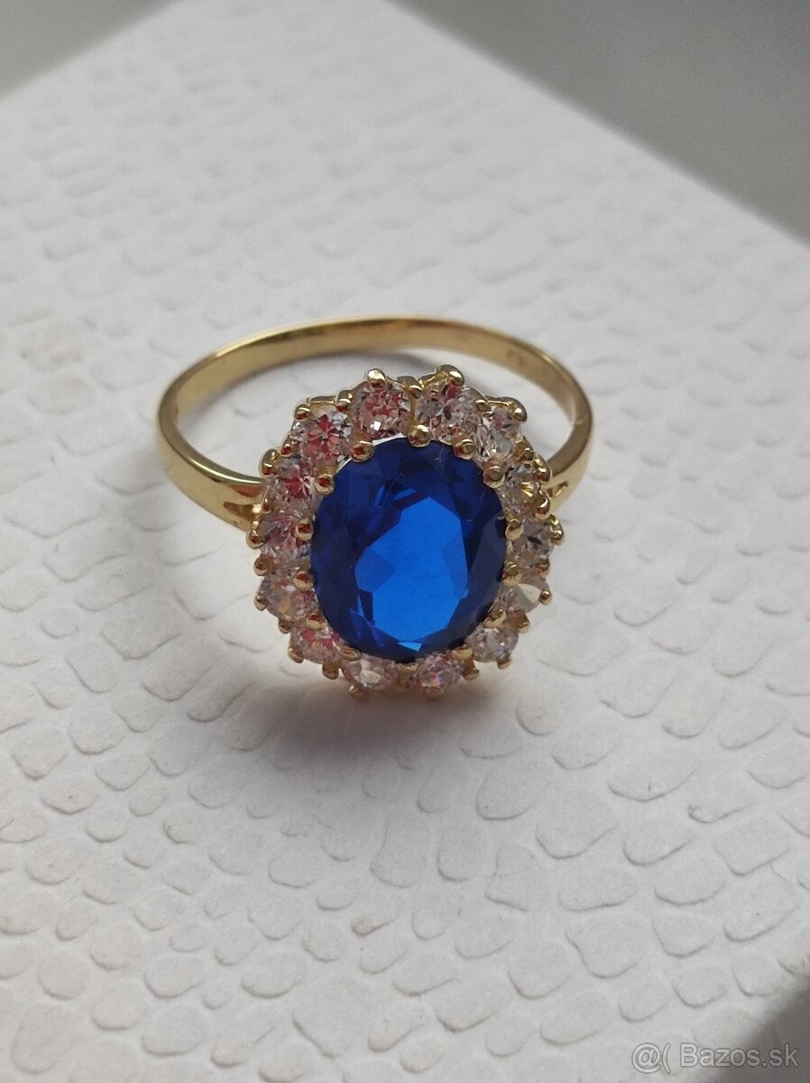 Dámsky zlatý prsteñ - 2