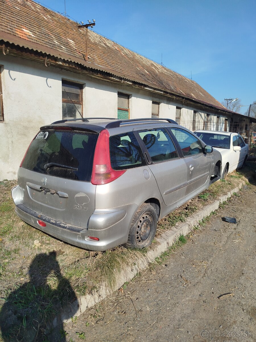 Rozpredám Peugeot 206. - 2