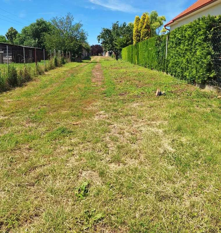 Stavebný pozemok Lével 1124m2 - 2