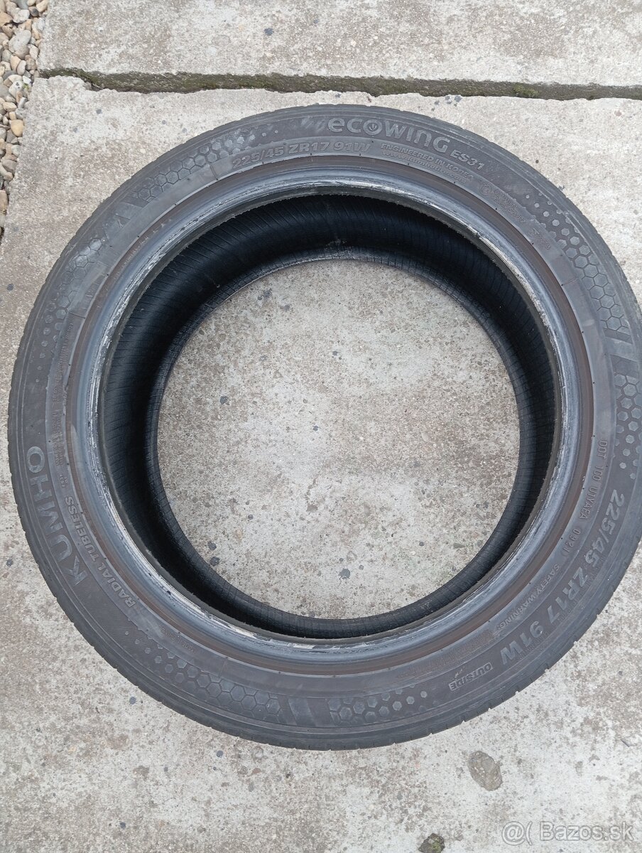 225/45 r17 letné pneumatiky - 2