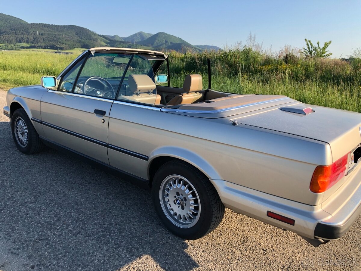 BMW E30 325i - 2