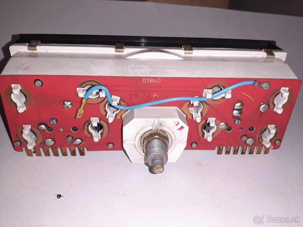 Prístrojový panel Škoda 100/110. - 2