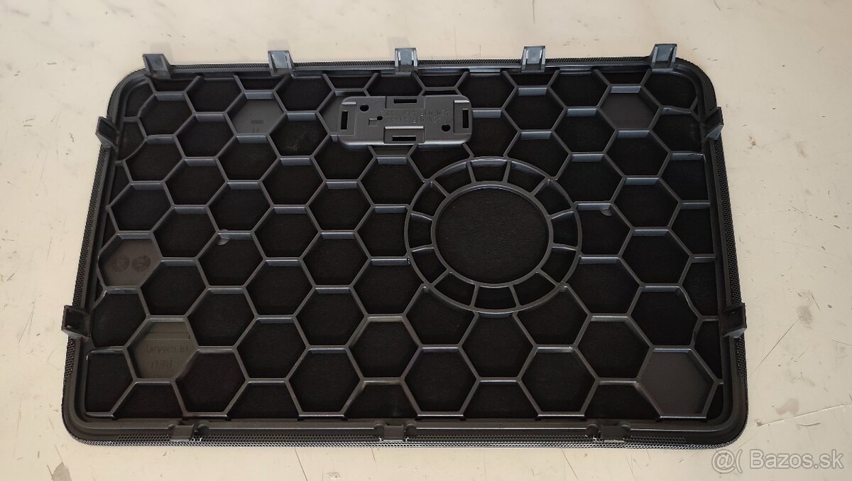 Kryt Subwoofer Audi A8 D3 - 2