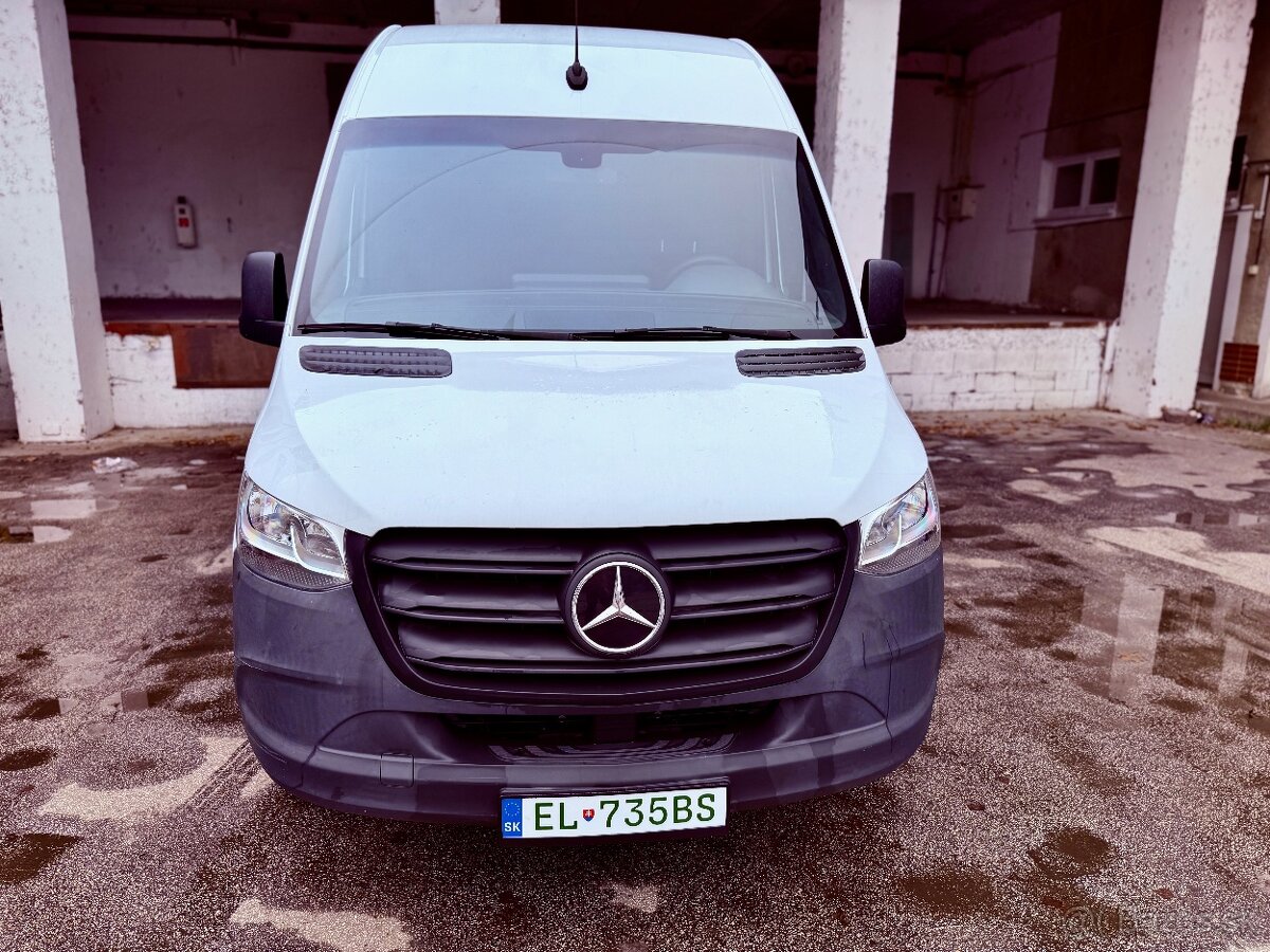 Bezproblémový prenájom dodávky s automatom v Bratislave - 2