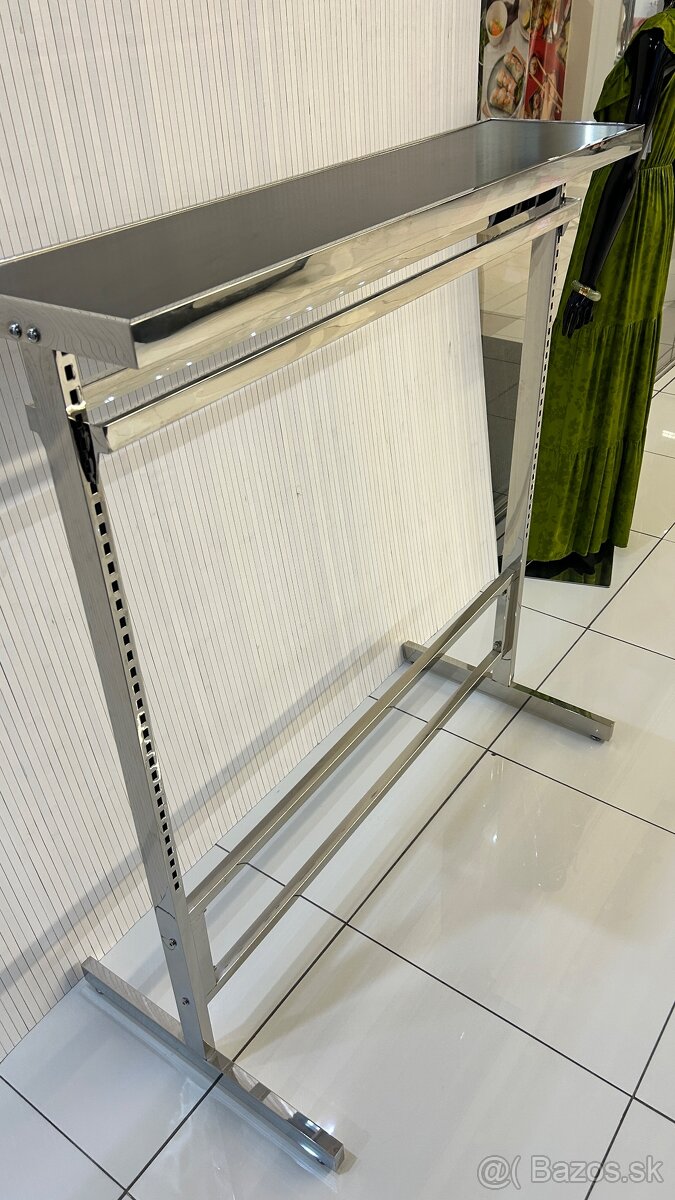 Stojan štender na oblečenie - 2