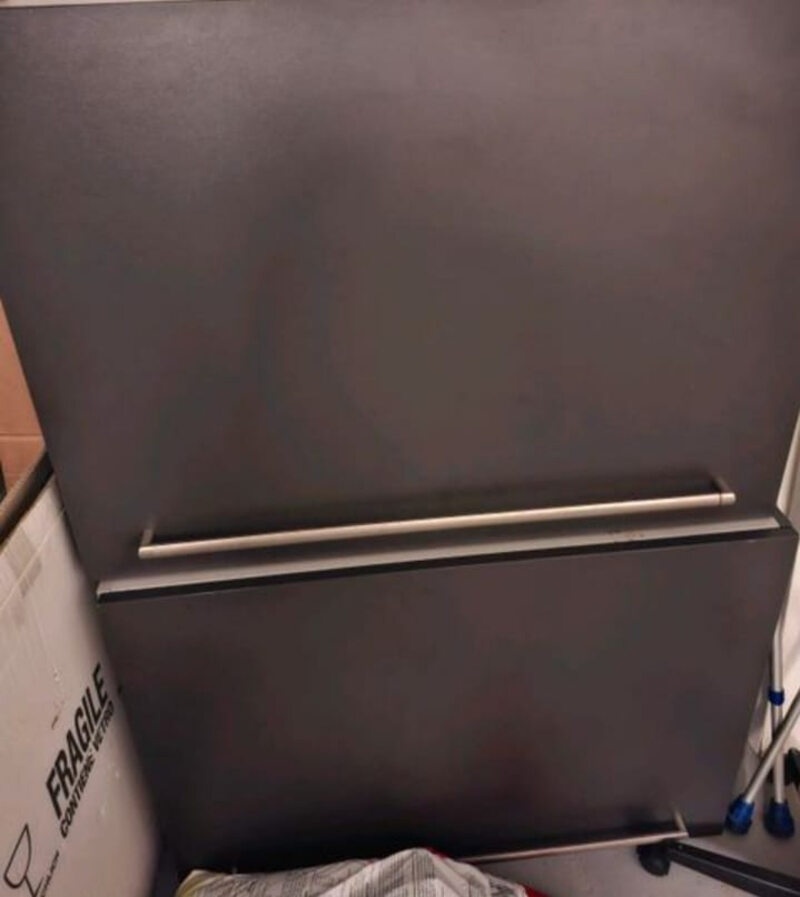 Moderní černá matná linka se spotřebiči,5858 - 2