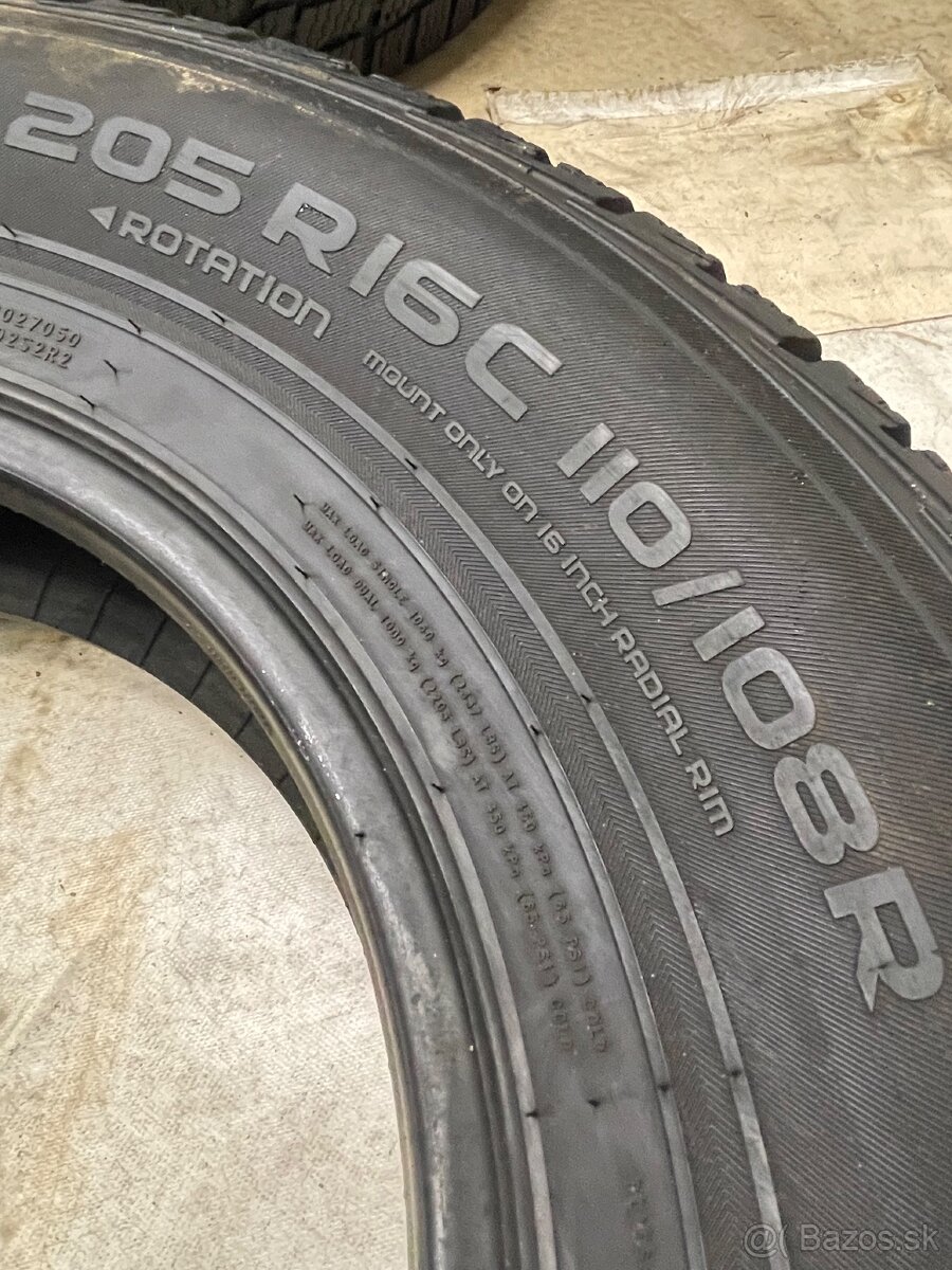 Nokian 205 R16C zimné - 2