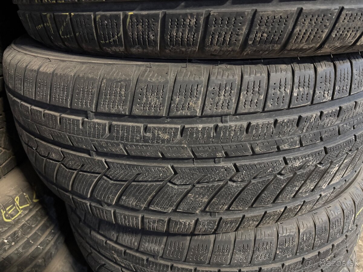Zimné pneumatiky 235/50 R19 - 2