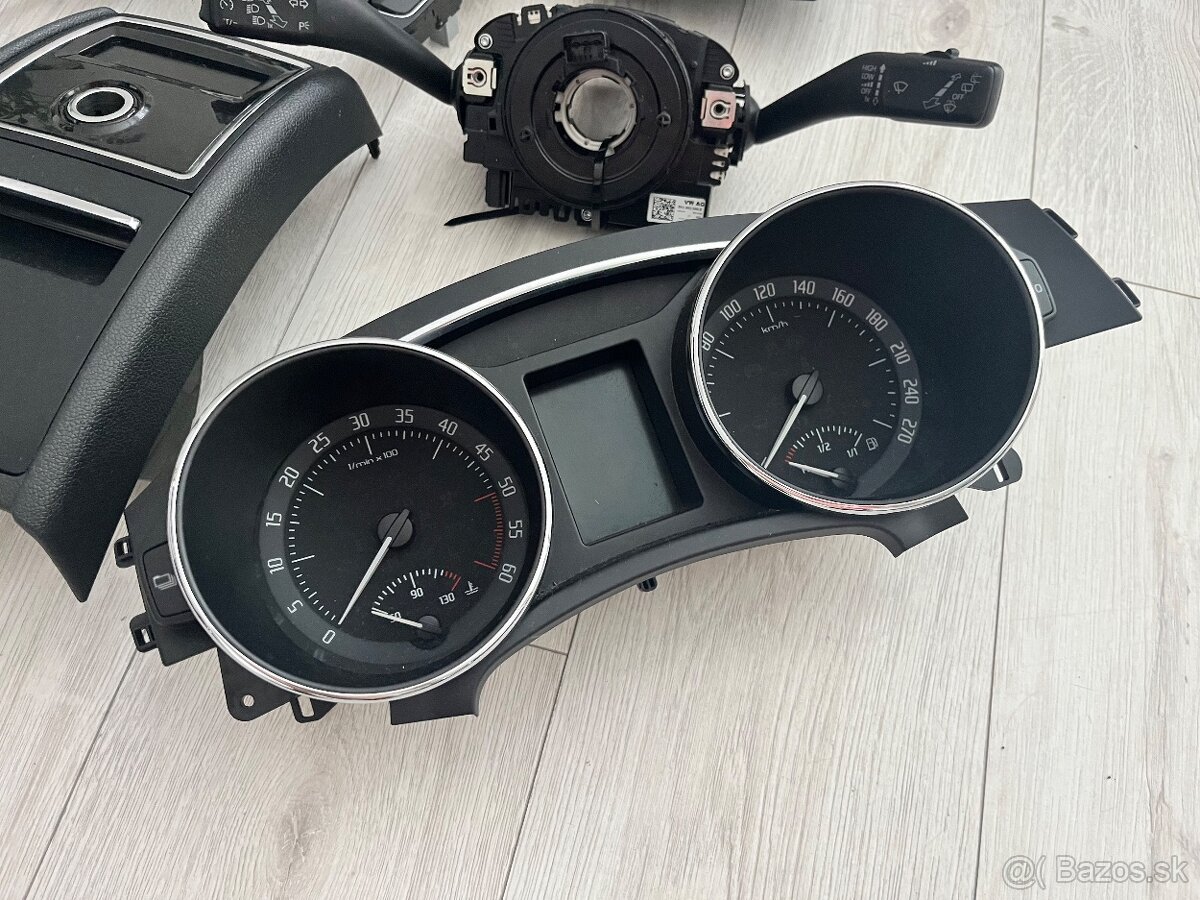 Diely interiér Škoda Superb 2 - 2