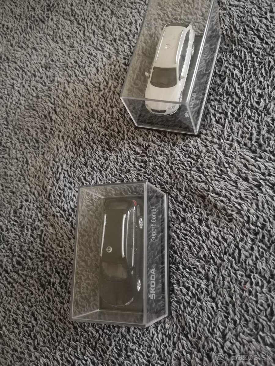 Zberateľské modely Škoda Superb Combi 1:43 - 2