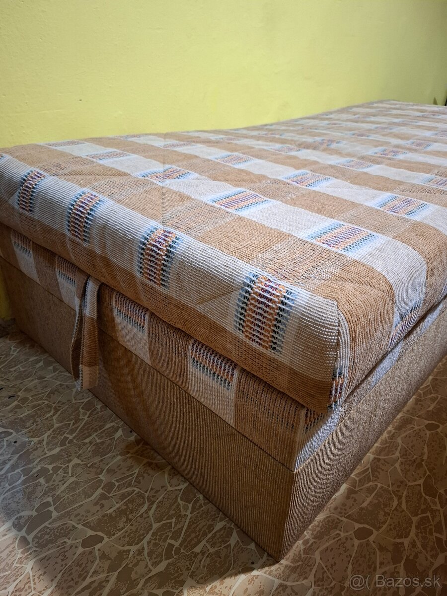 Predám postele/ váľandy - 2