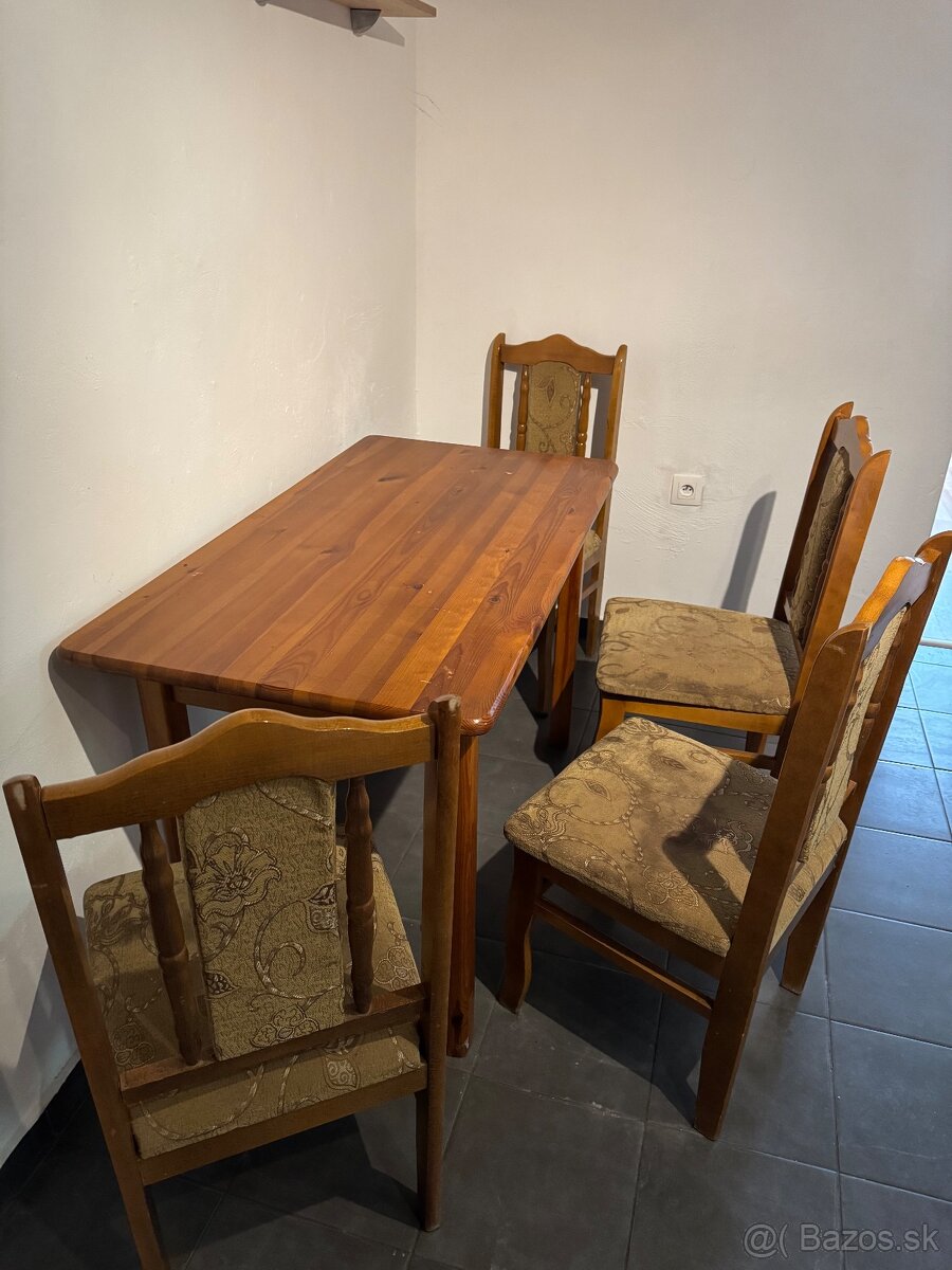 Kuchynský stôl so stoličkami - 2