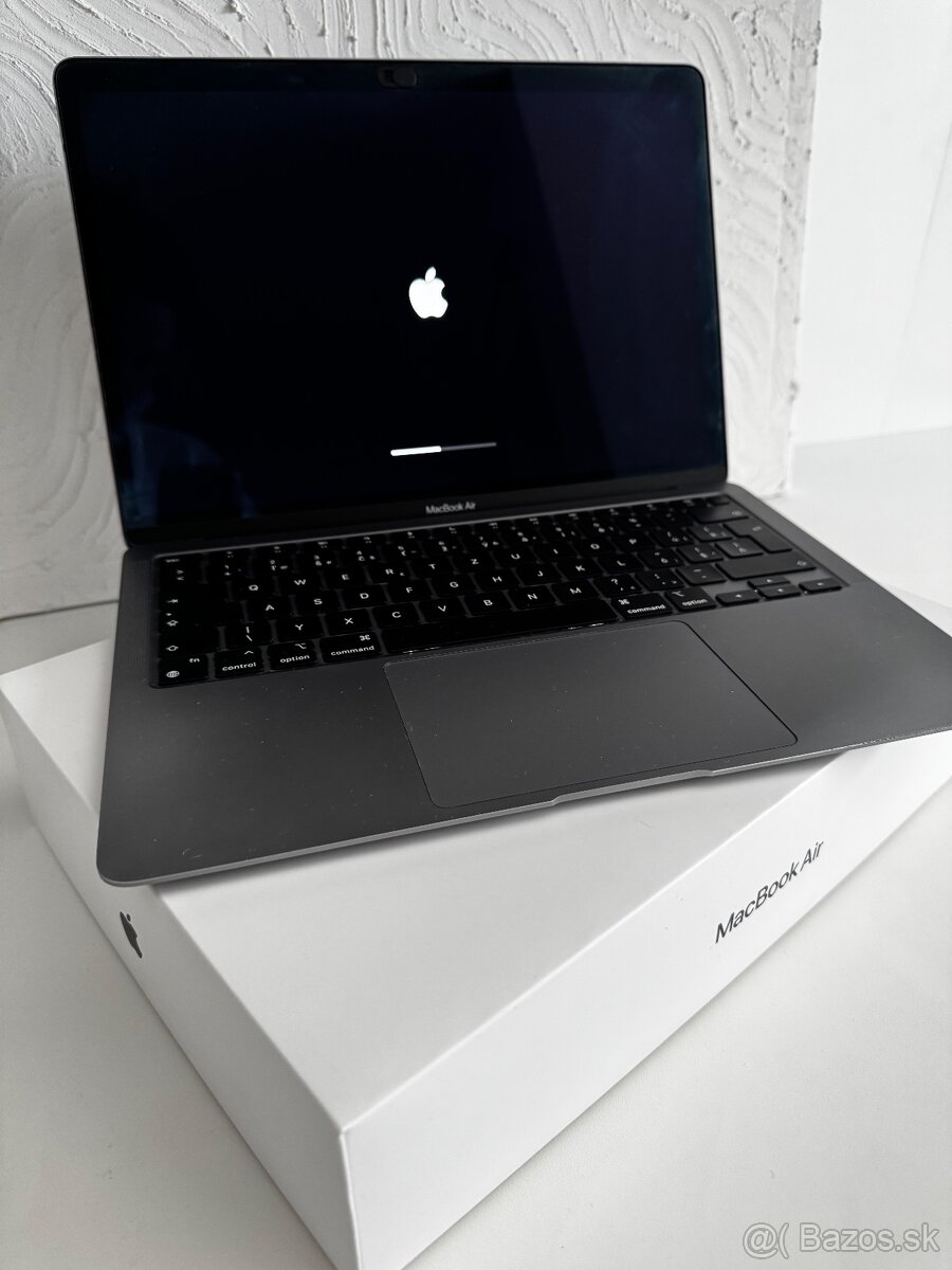 Apple MacBook Air M1 (2020) - 2