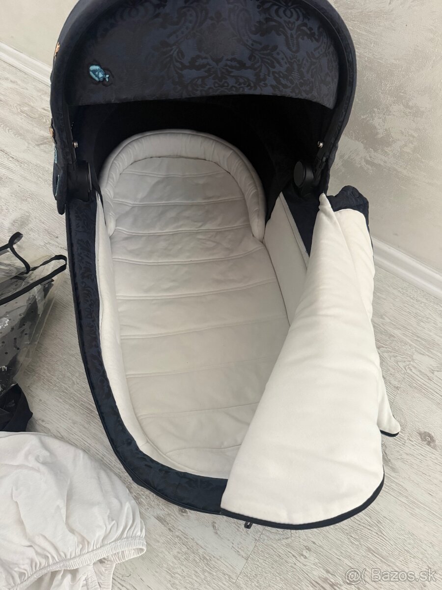 Cybex Priam Jewels 4.0 - 2
